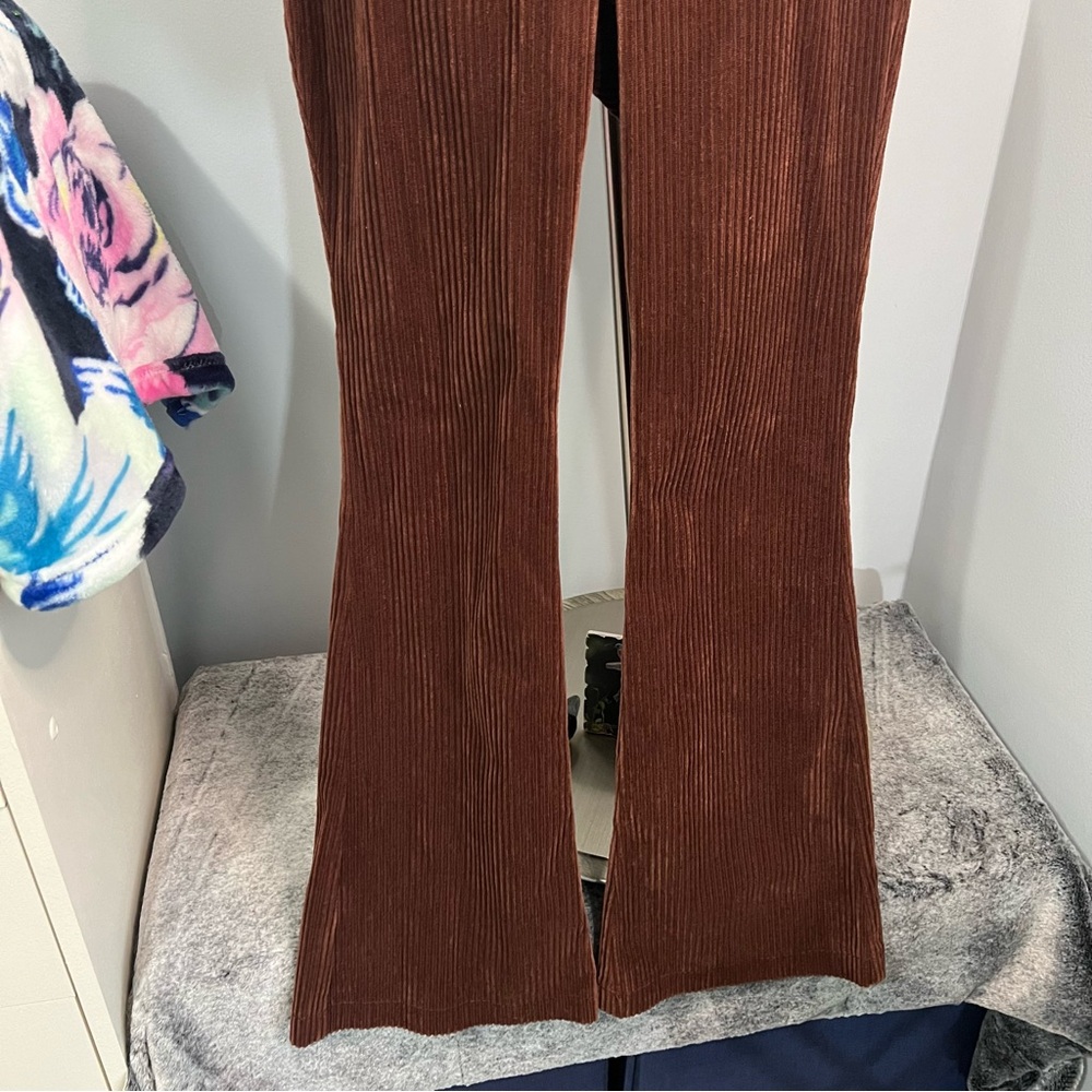 Bagatelle Collection S Brown Corduroy High Rise Bell Bottom Pants - Picture 4 of 15